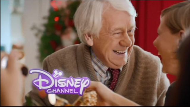 Disney Channel: Christmas 2014 Idents & Presentation